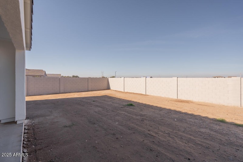 Tri Pointe Terraza 30 - Backyard Exterio