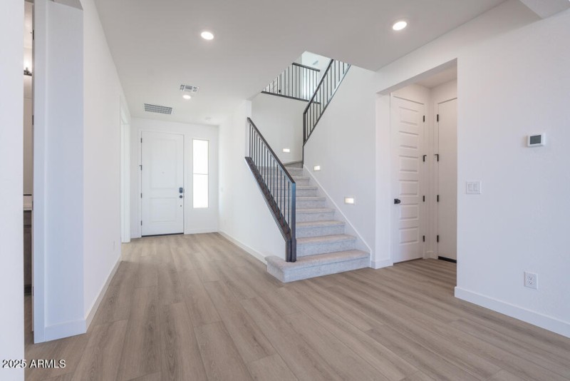 Tri Pointe Terraza 30 - Stairs-1MLS