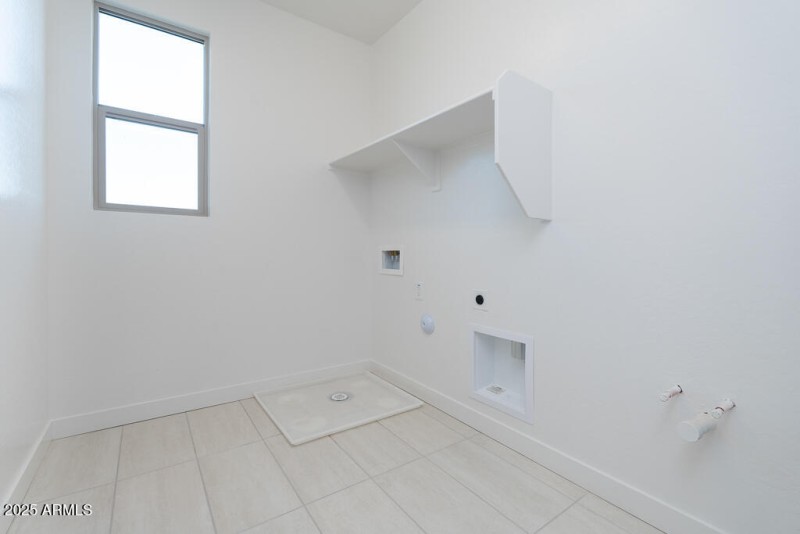 Tri Pointe Soleo 618 - Laundry-1MLS