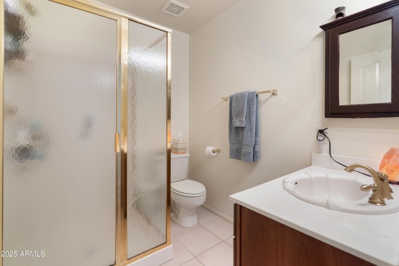 3/4 bath next to 1st secondary Bd