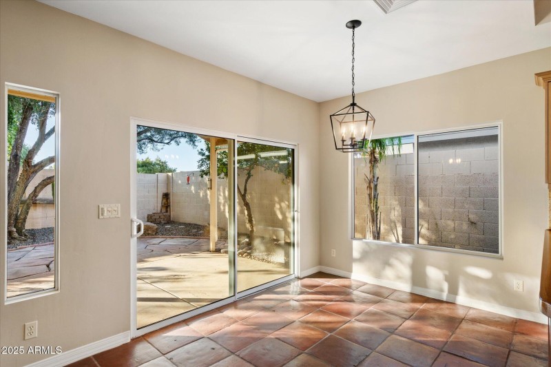 Breakfast Nook / Dining