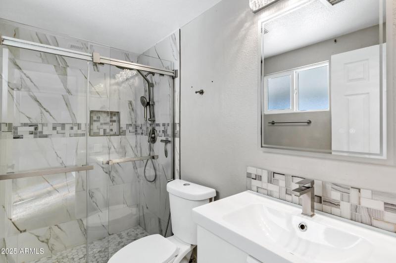 1605 West Mariposa Dr-22