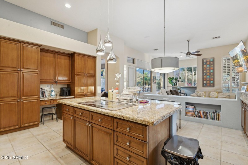 20-web-or-mls-11935-e-parkview-ln