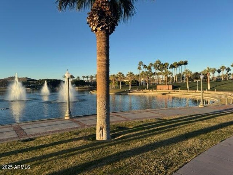 North Lake fountains