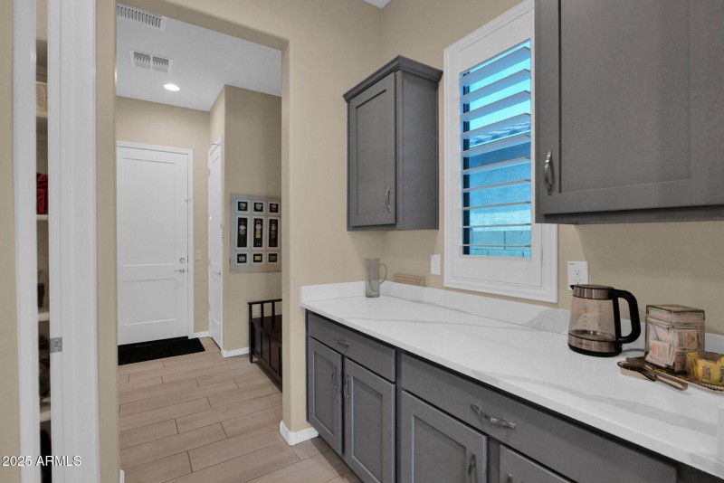 7794 Willow - 21Butler's Pantry