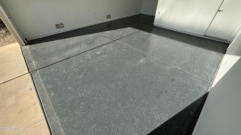 Garage Floor (3)