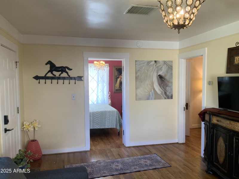 4294C10B-B6F4-49CC-A8C8-147630E6F228