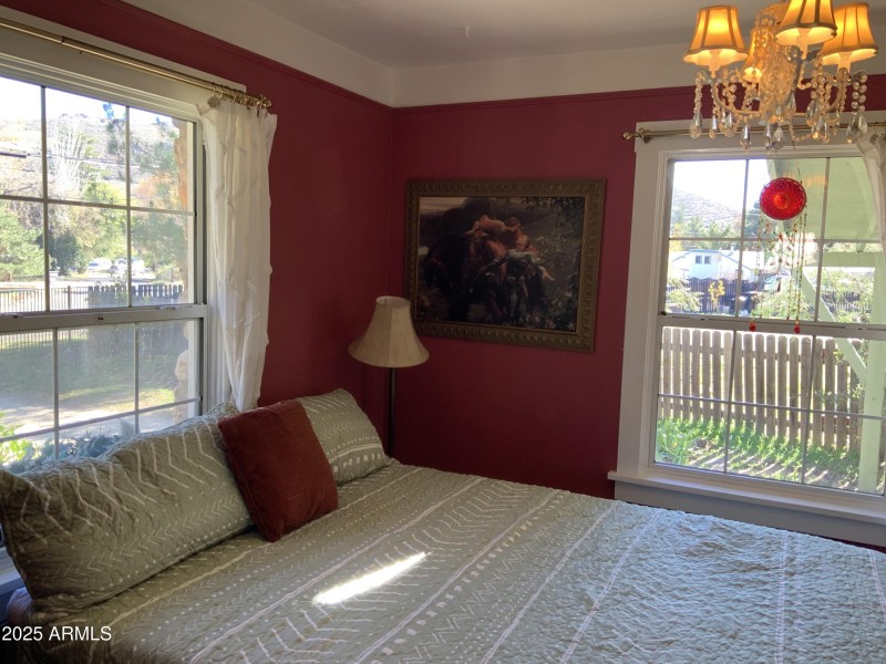 2BDDC3FE-A457-4C49-8AF3-2DFCD1759829