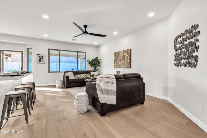 6082 S Bedford Pl-10_(2048)