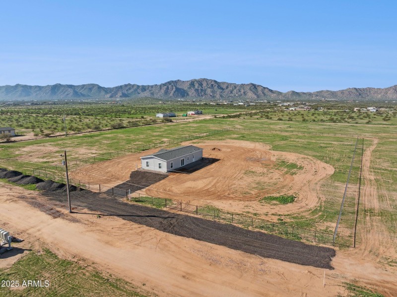 48-web-or-mls-18110-n-amelia-dr