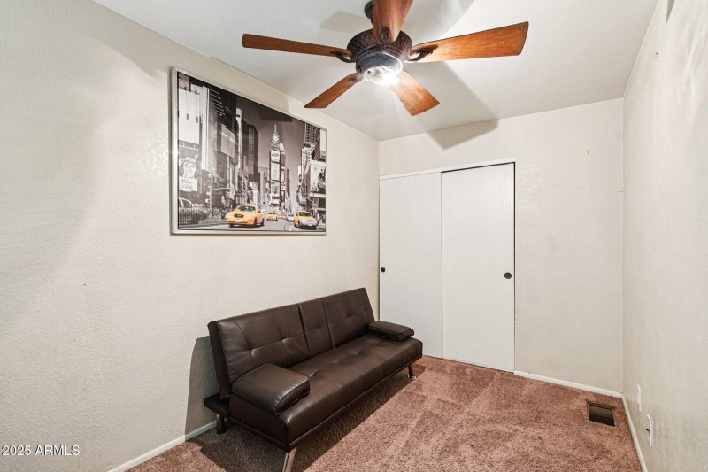 13-web-or-mls-S Pennington-L0412-013