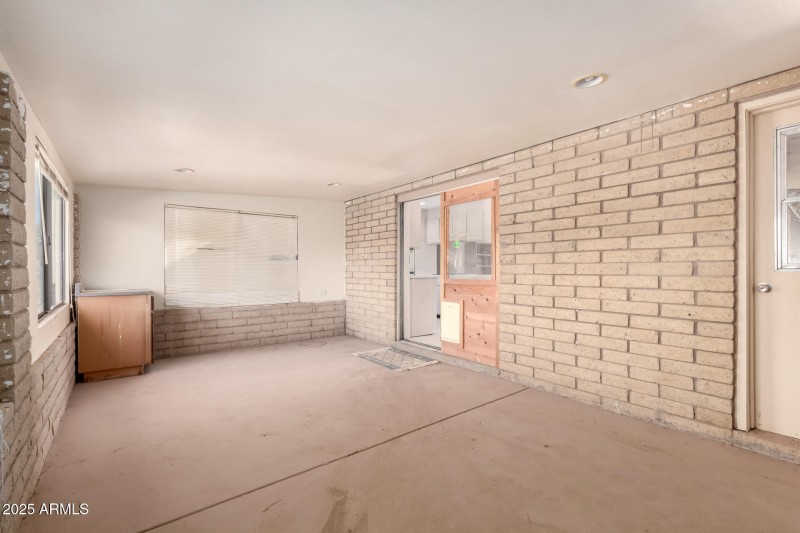 Closed in Arizona room