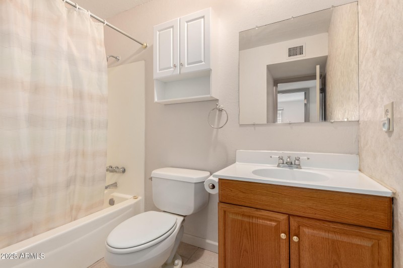 Secondary bathroom