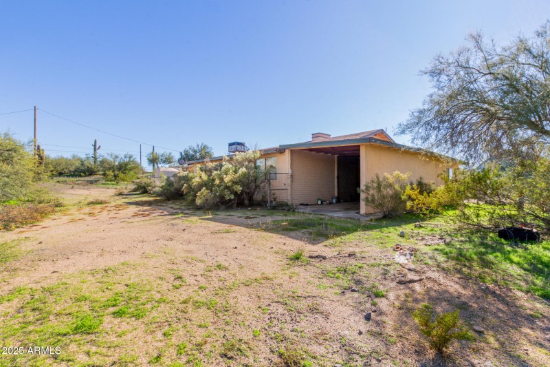 Fully fenced property