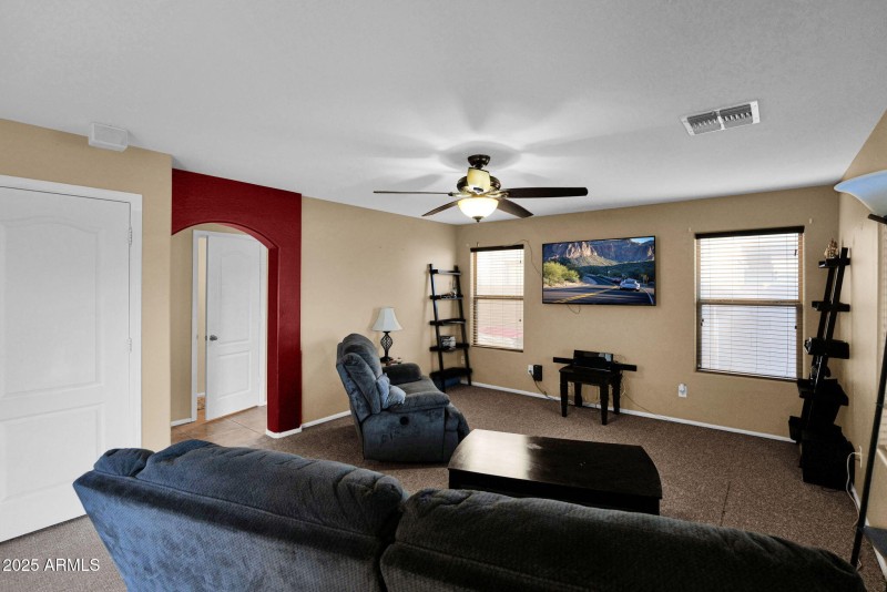 37-web-or-mls-P1393571