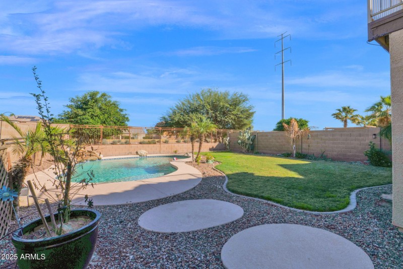 50-web-or-mls-P1393597