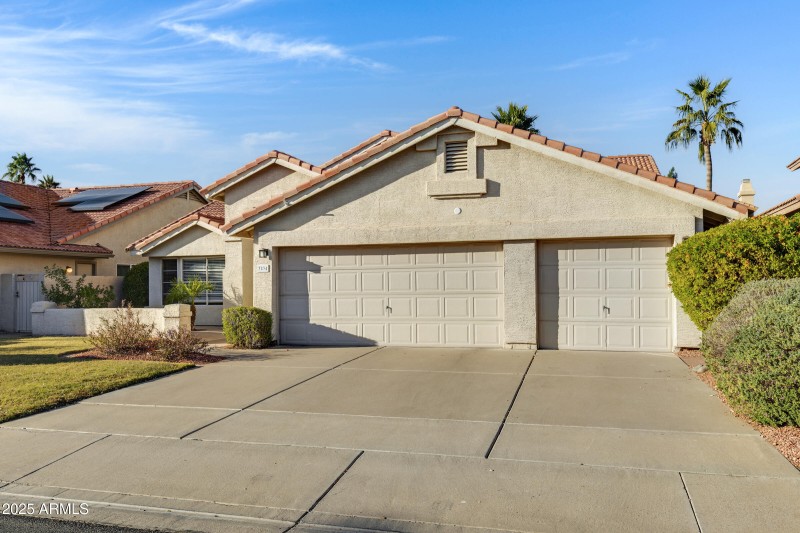 3834 E Windsong Dr-3