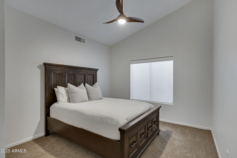 3834 E Windsong Dr-26