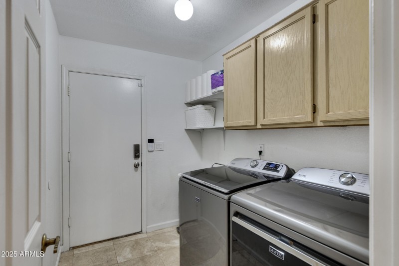 3834 E Windsong Dr-28