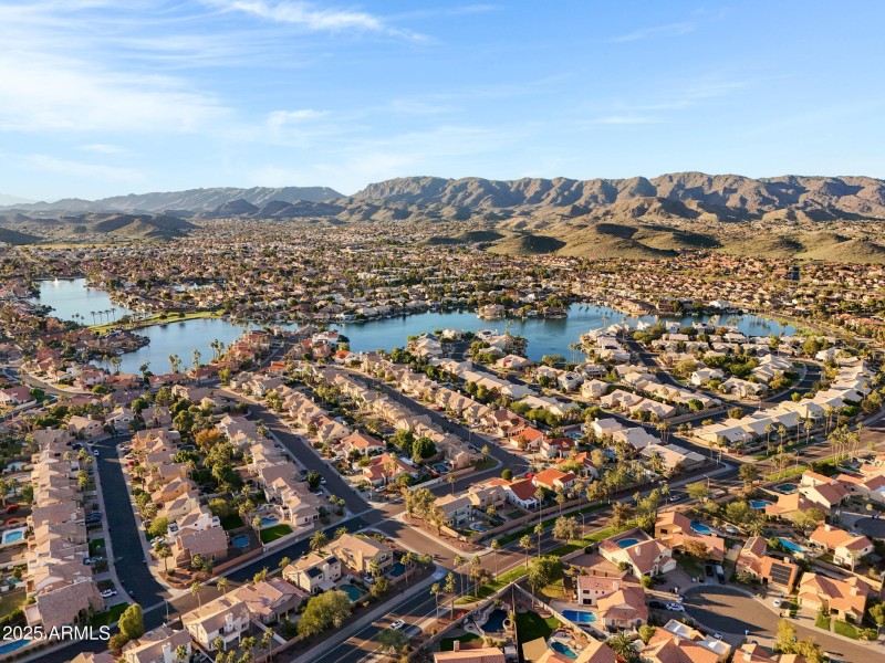 3834 E Windsong Dr-45