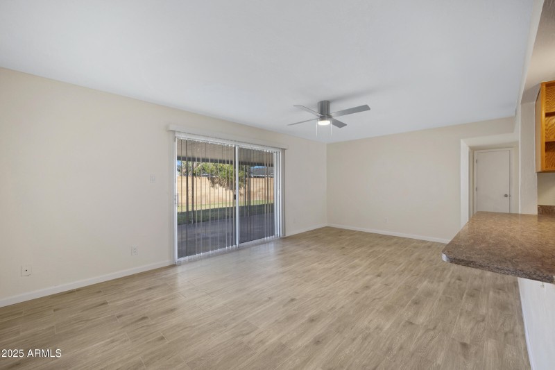 5032 W Morten Ave-12