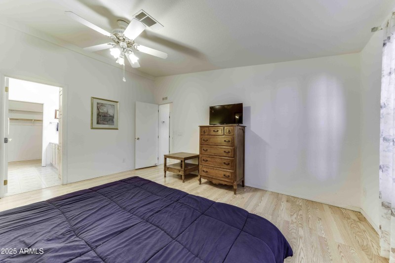 Lot # 2337-15