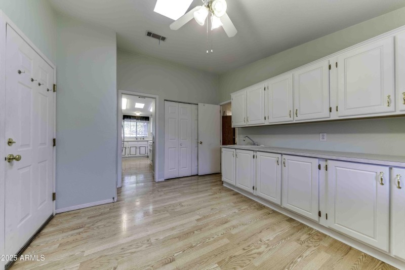 Lot # 2337-23