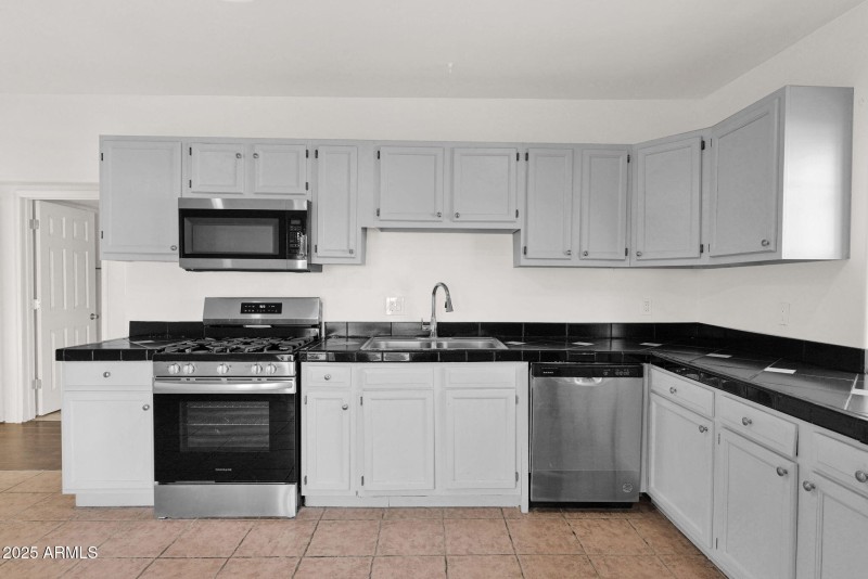 18-web-or-mls-P1393442