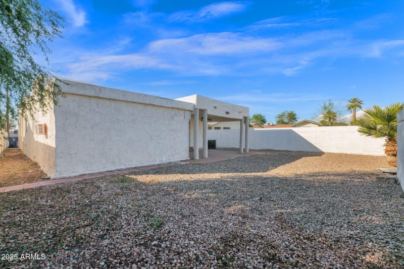 24-web-or-mls-P1393449