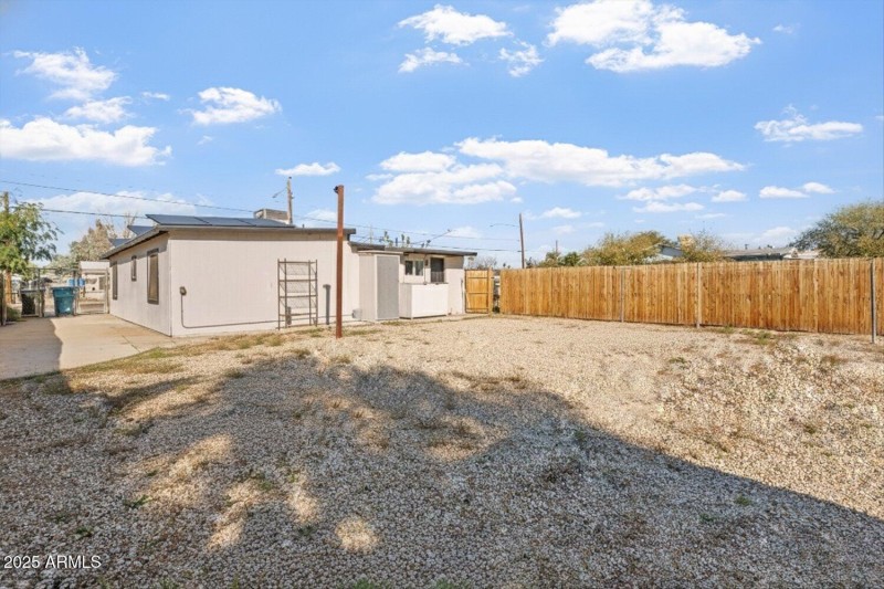 2-A7406475 - Weed Removal