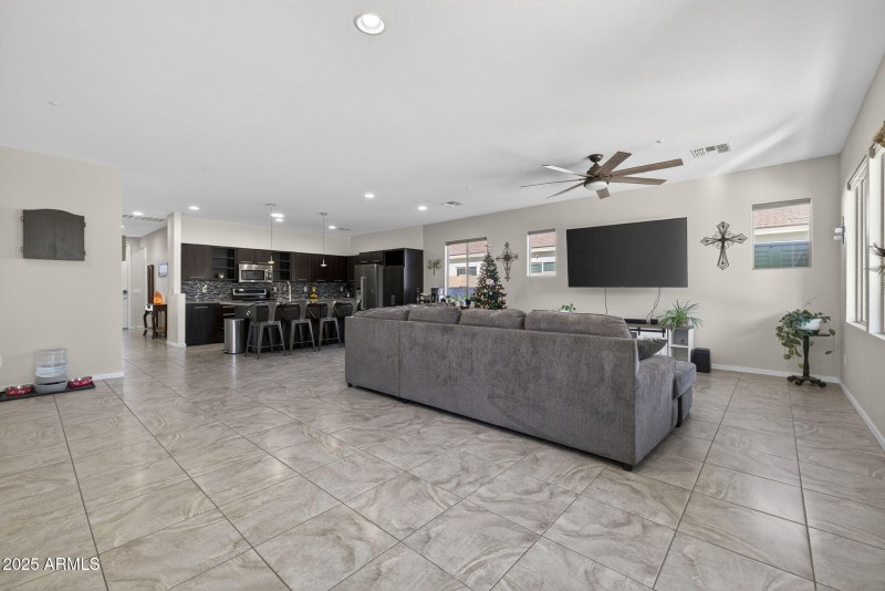 Living room/kitchen view