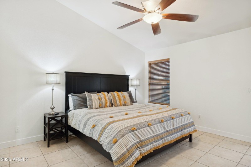 15-web-or-mls-28826-n-45th-st