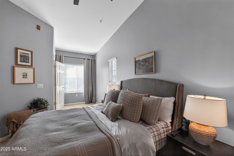 21_1920_E_Bell_Rd_Phoenix_AZ_85022-Bedro