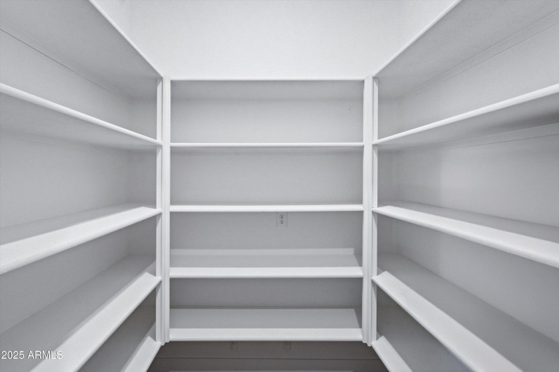 20-Large Pantry