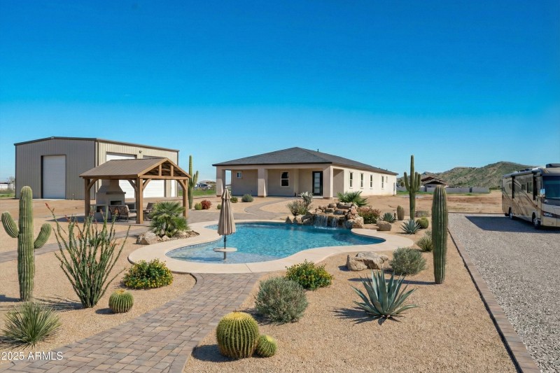 44-Virtually Staged Backyard