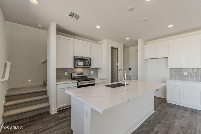 Kitchen W Island Seating