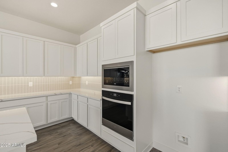 Under Cabinet Lighting