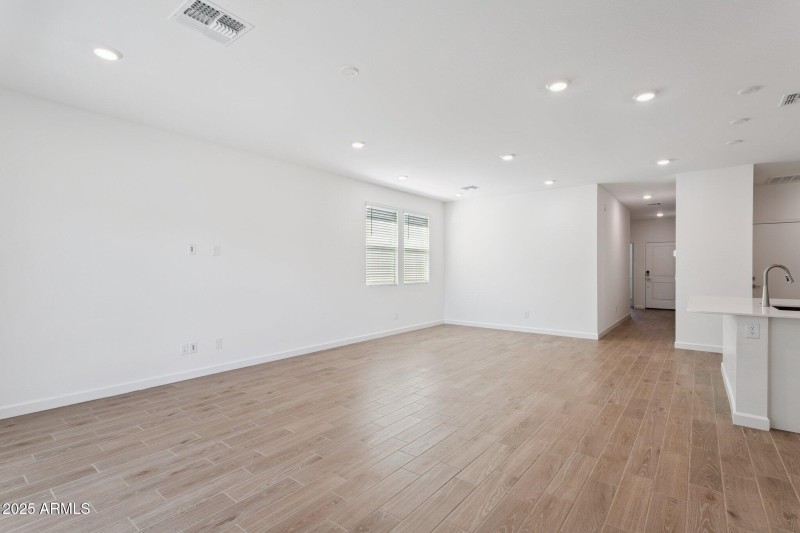 9-web-or-mls-2313-s-125th-dr-lot-156