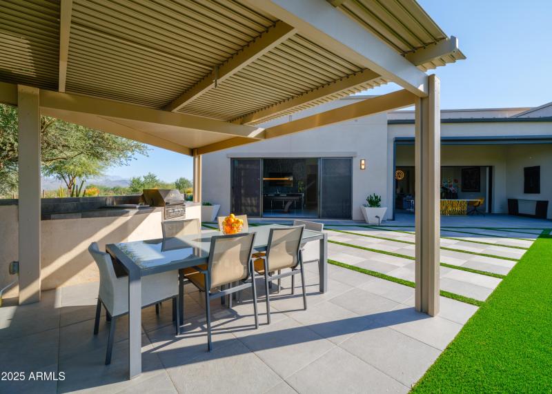 Another Al-Fresco Dining option