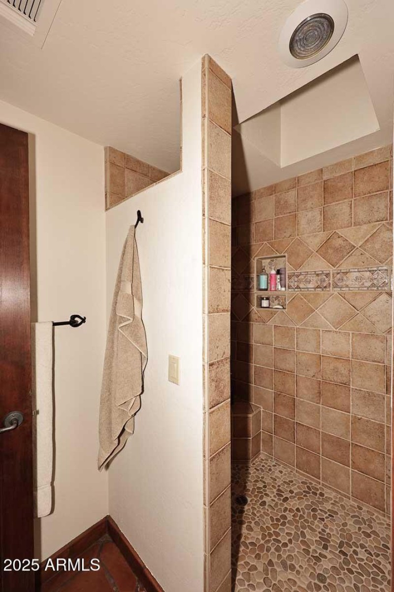 Adjoining Bath-Shower