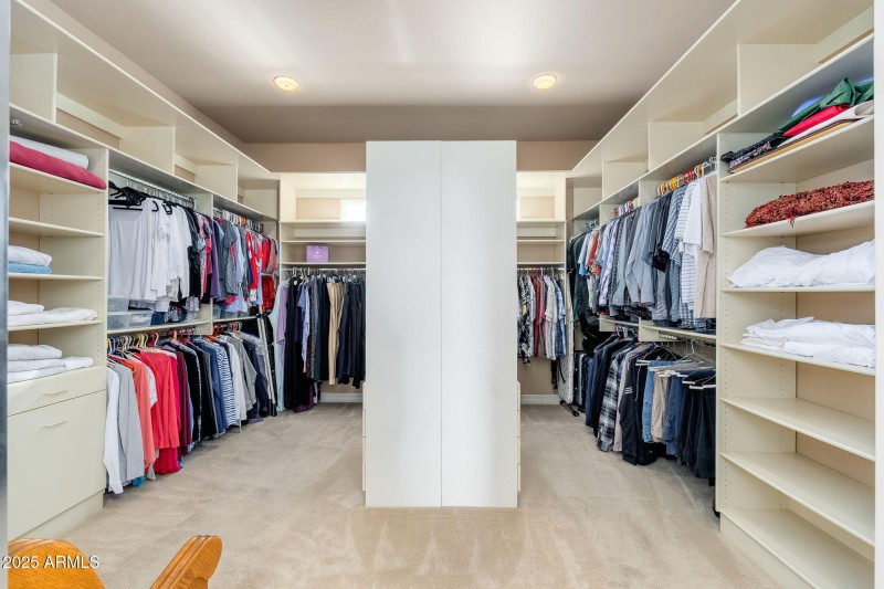 Master Walk In Closet