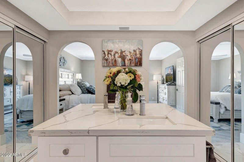 26_10559_N_104th_Place__26_mls