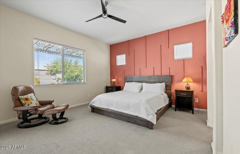 20-18562 W Thistle Landing Dr 11