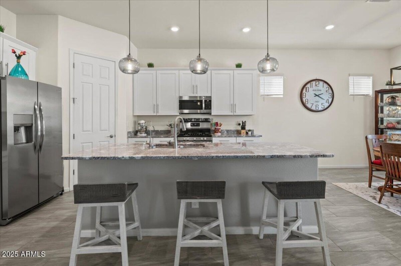 07-18562 W Thistle Landing Dr 21