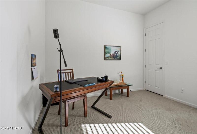 06-18562 W Thistle Landing Dr 09