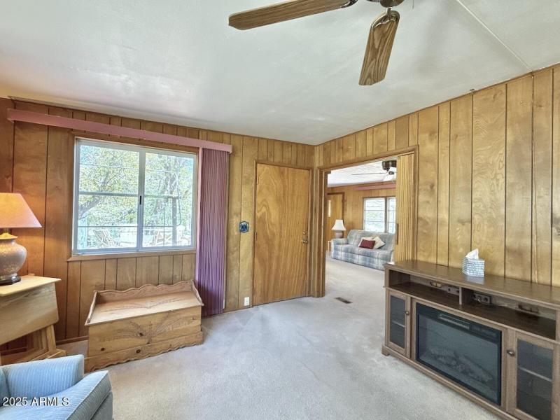 18 Rear Living Area