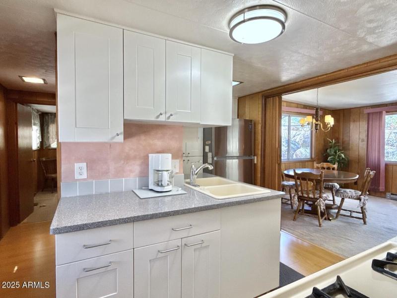 23 Kitchen