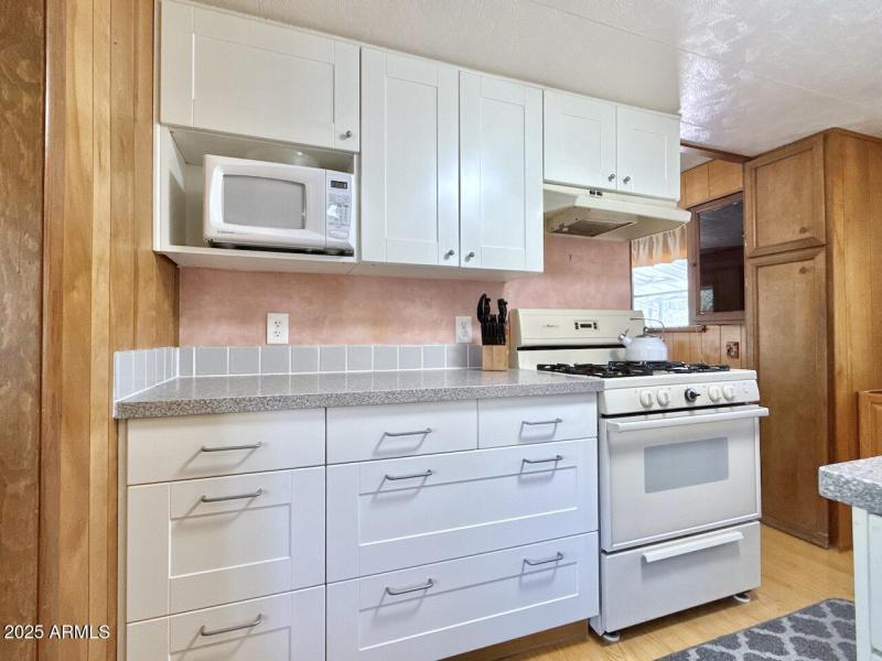 25 Kitchen Oven