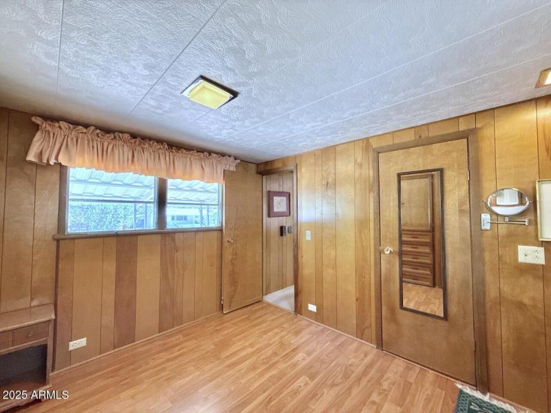 30 Primary Bedroom