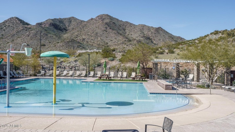 sienna-hills-pool-water-features-william